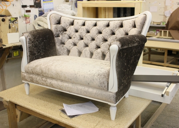 Диван для частного интерьера