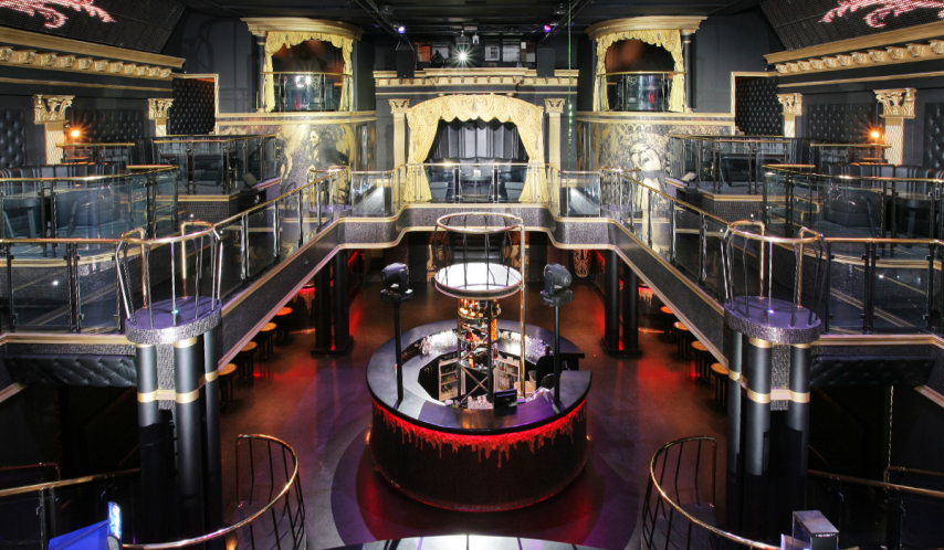 Диваны и кресла для клуба